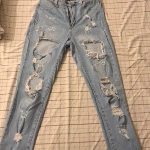 Cut out jeans